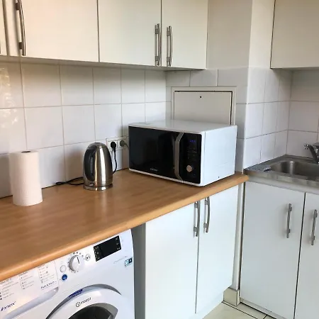 Beau Studio De 27m Avec Balcon De 6m Calme Et Confortable דירה